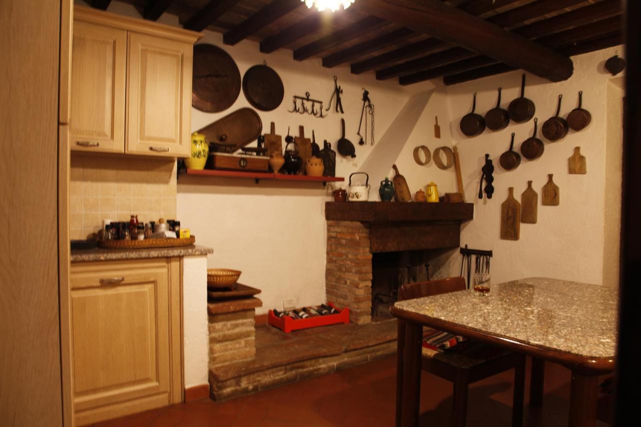 Affittacamere Sassi Bianchi Sensano Esterno foto