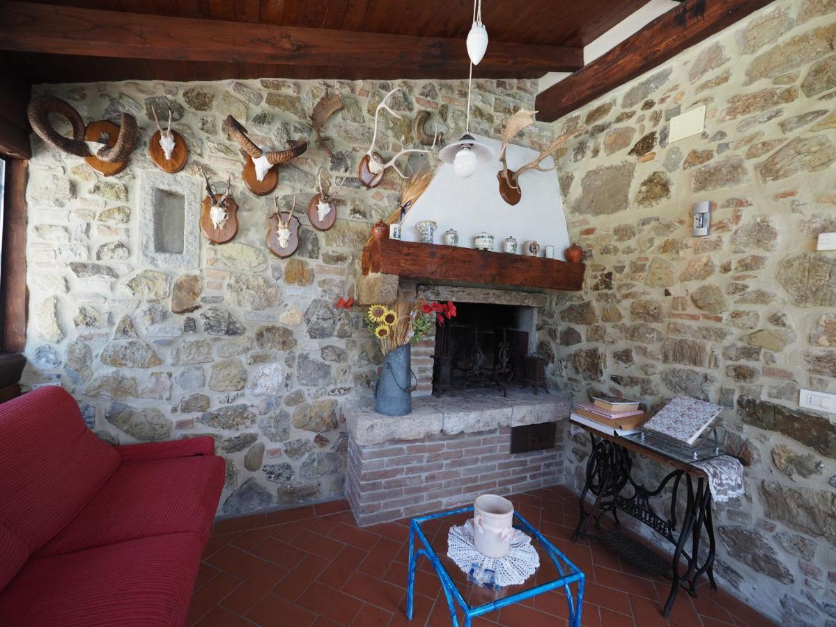 Affittacamere Sassi Bianchi Sensano Esterno foto