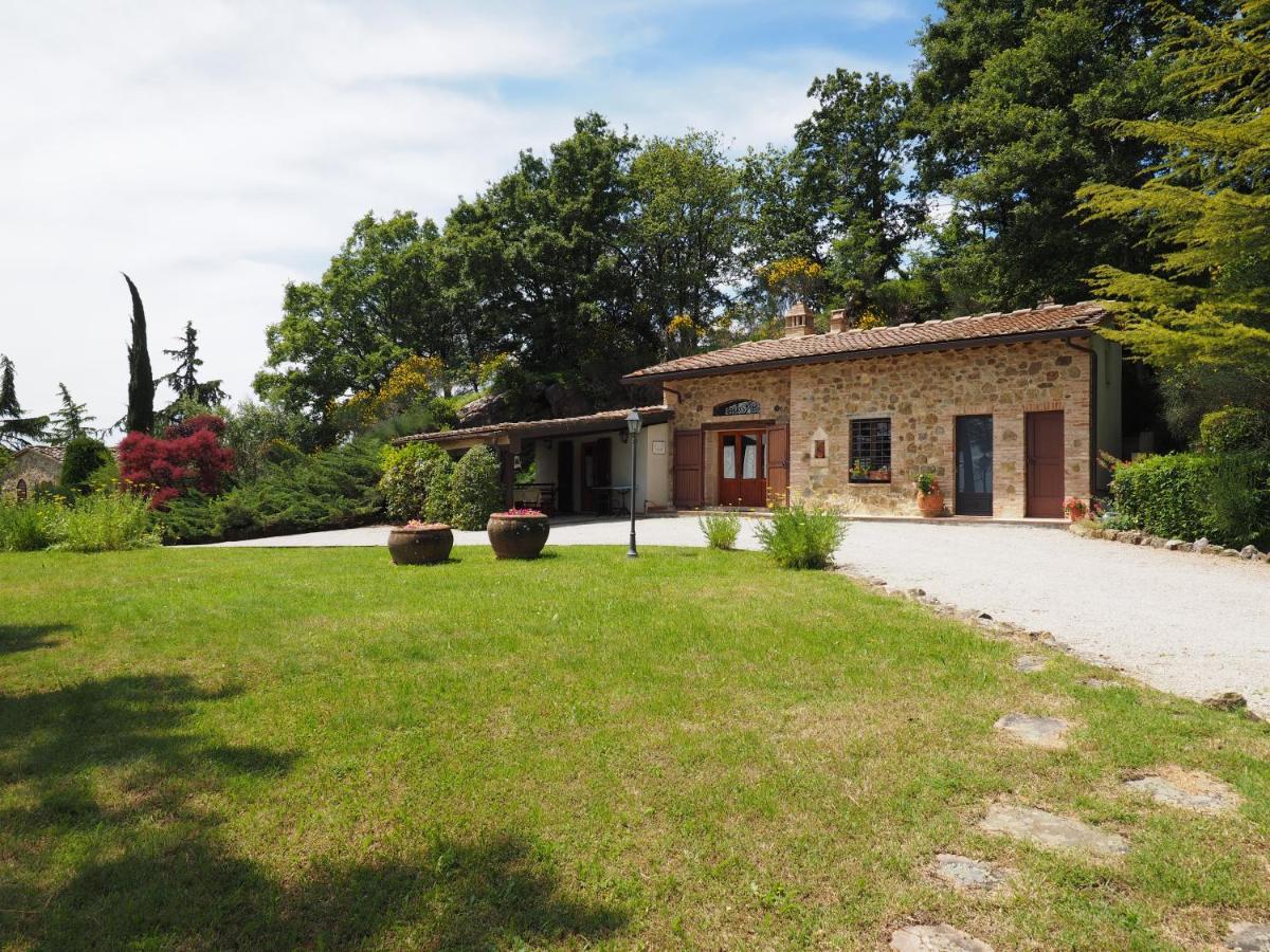 Affittacamere Sassi Bianchi Sensano Esterno foto